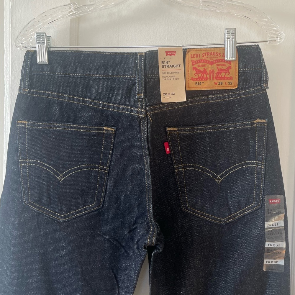 Levi 514’s | Straight Leg | 28x32 | Brand New w Tags